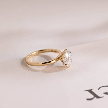 1.0 CT Oval Cut Solitaire Moissanite Engagement Ring