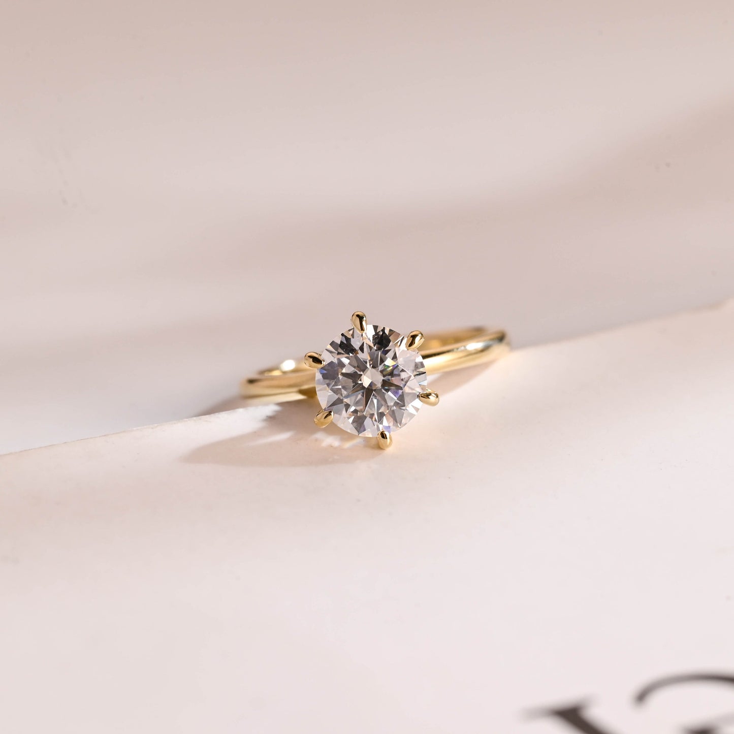 1.0 CT Round Cut Hidden Halo Moissanite Engagement Ring