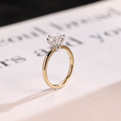 1.0 CT Round Cut Solitaire Moissanite Engagement Ring