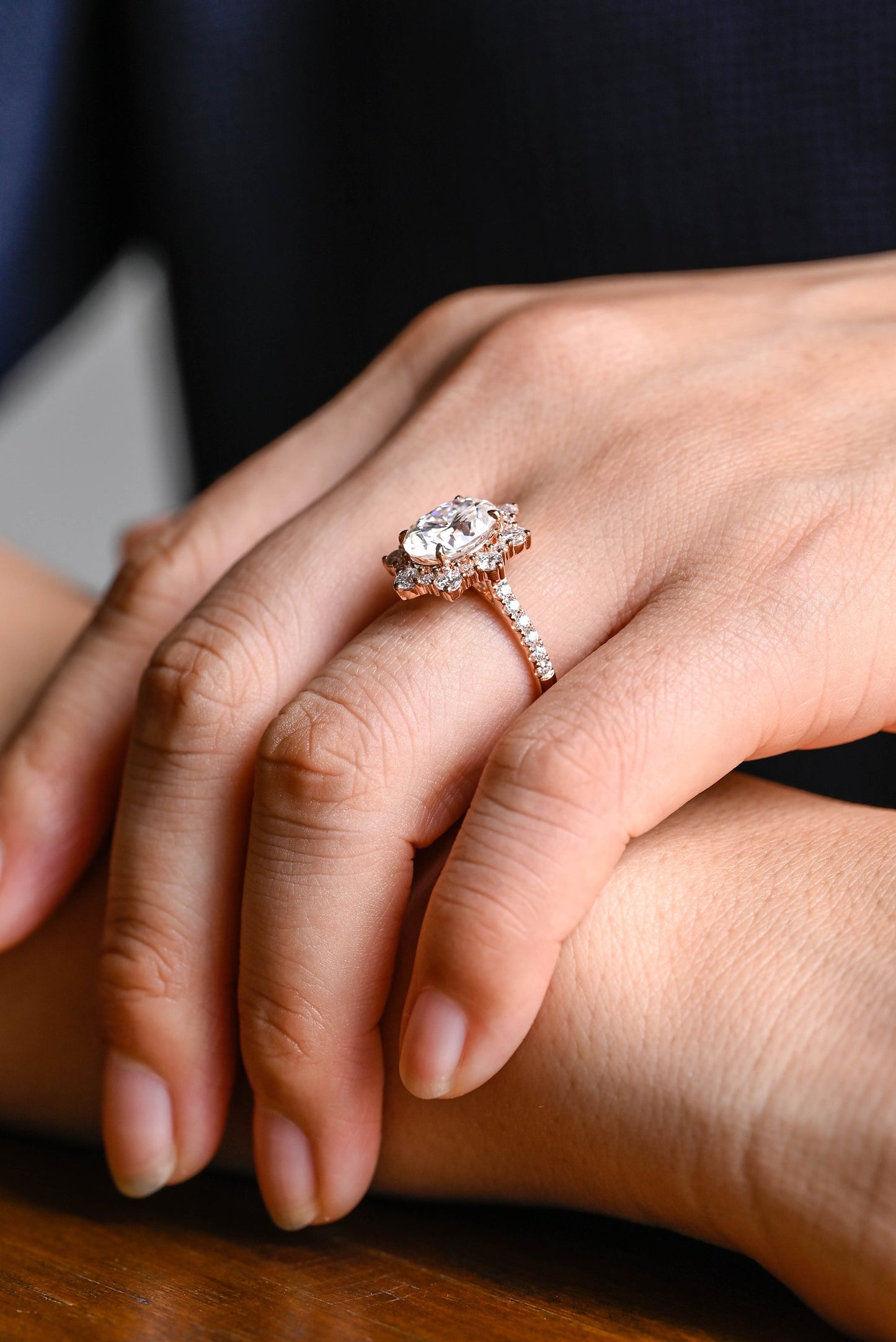 1.0 CT Oval Cut Halo Moissanite Engagement Ring