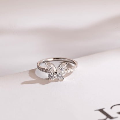 1.30 TCW Marquise & Round Cut Moissanite Engagement Ring