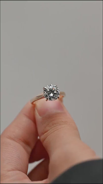 2.5 CT Round Cut Hidden Halo Moissanite Engagement Ring