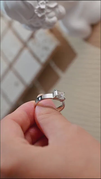 1.0 CT Emerald Cut Solitaire Moissanite Engagement Ring