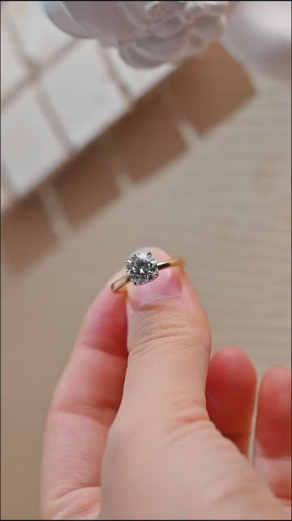 1.2 CT Round Cut Solitaire Moissanite Engagement Ring